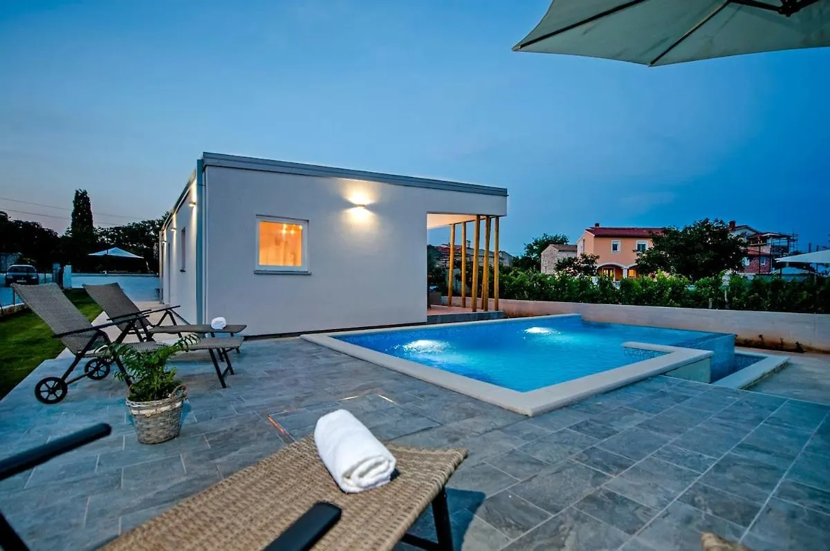 Villa Mare, Istra, Relaxation, Private Pool, Bbq Šegotići 0*,  クロアチア